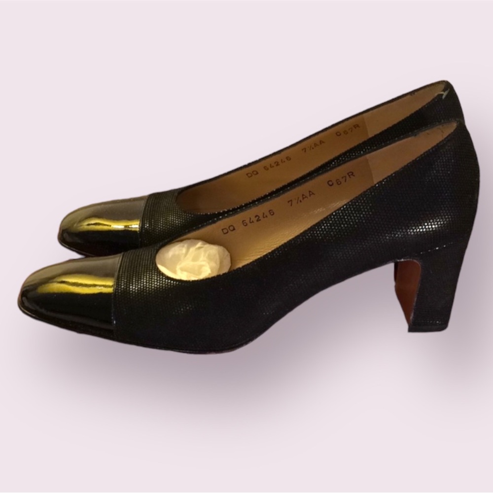 salvatore ferragamo classic heels - Picture 2 of 8